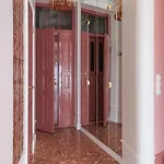 Luxury Pink Suite, Autohalli アパート *