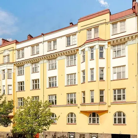 Luxury Pink Suite, Autohalli * هلسنكي